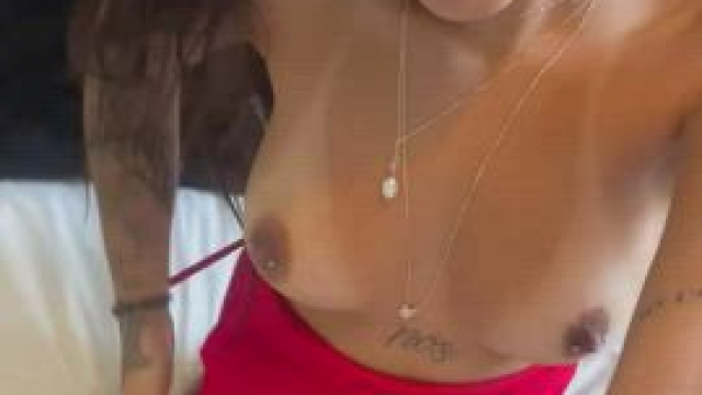 u gonna love to trace my tan lines