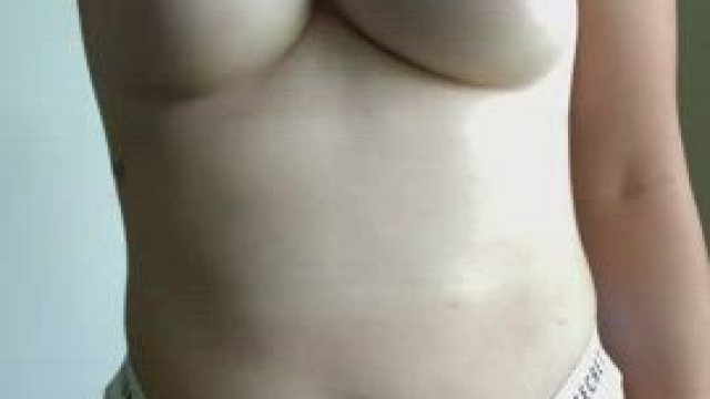 Givin' the girls a little squishy squishy. You get the next round [oc][f]