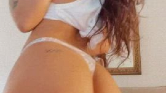 u can choose what to put in ur mouth first