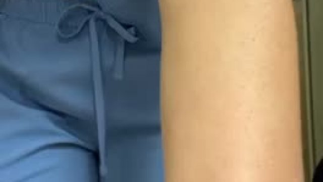 Being bad at work... hopefully the surgical patients in the window behind me lik