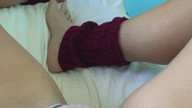 I'm right here on the other side of the wall with fantasies about my neighbor je