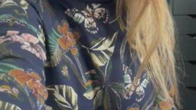 Wanted to surprise you with my boobies magic ??