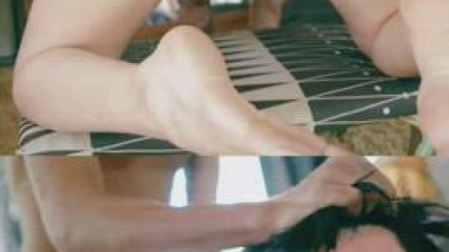 I’m begging for it like a good chick should