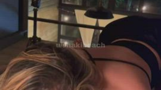 Can´t fit the all bbc inside my mouth