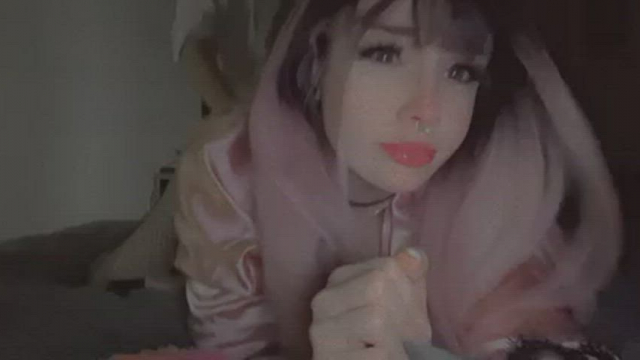 Come to me if you like cock-worshipping anime girls