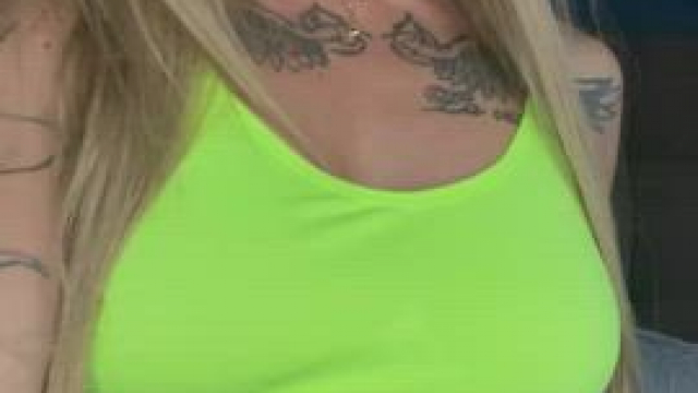 My slender body and small tits love to have fun