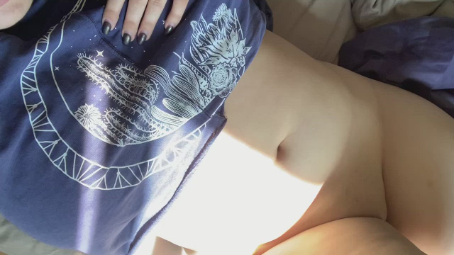 Just feeling cozy in the sun, wanna cuddle?