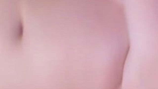 I love rubbing oil all over my body