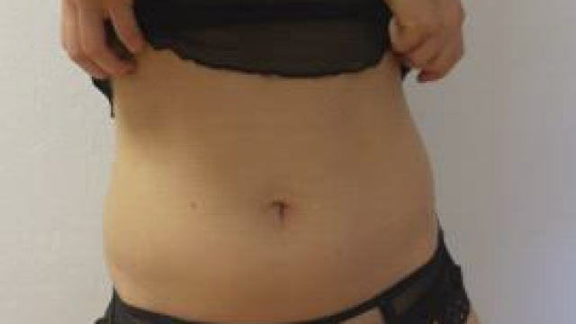 What is the cause of having small tits? The cause is to be found on reddit