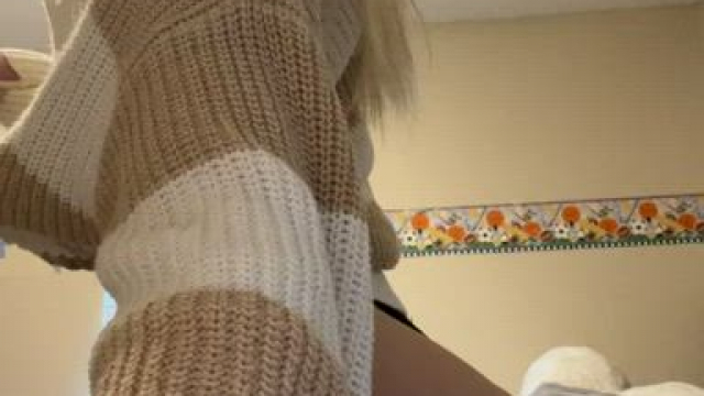 Do you like slim thicc white girls?