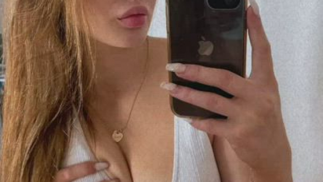 smash or pass? (please be honest) 19 F (OC)