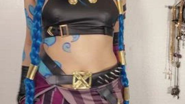 The other side of my Jinx cosplay (MissStrawberryPunk)