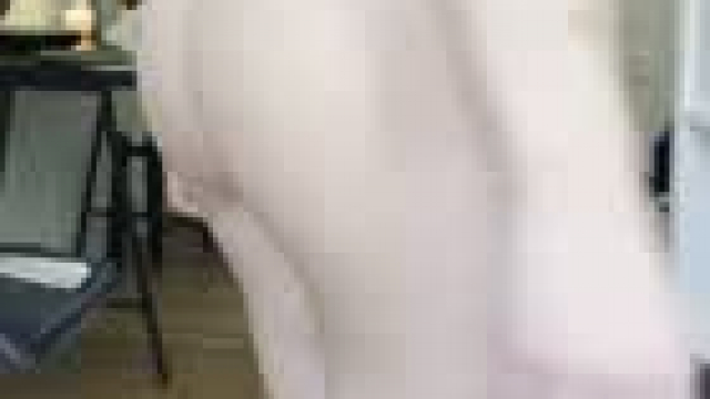 Hi to the 5 guys who see me twerking like this