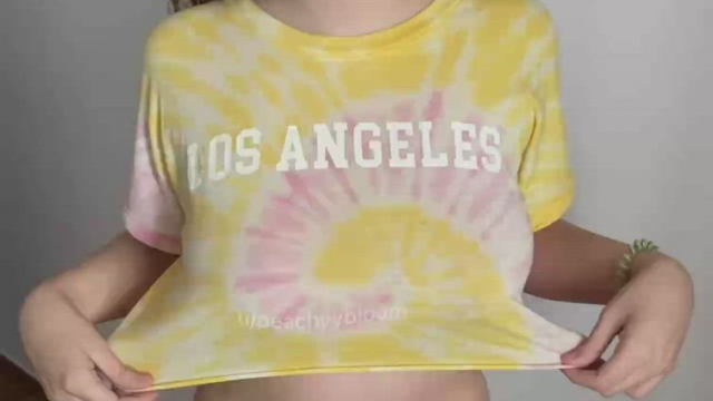 Hope you like big areolas;)