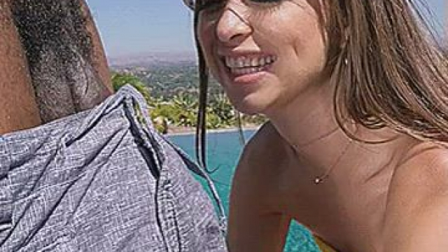 Riley Reid setting that monster free