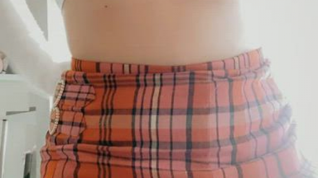 This ginger girl would love to grind her pussy on you