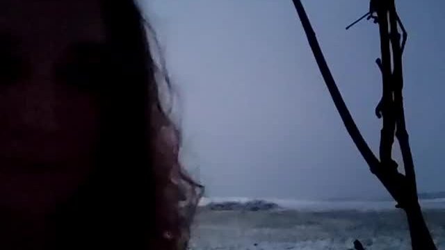 I need someone to come and warm me up ^^