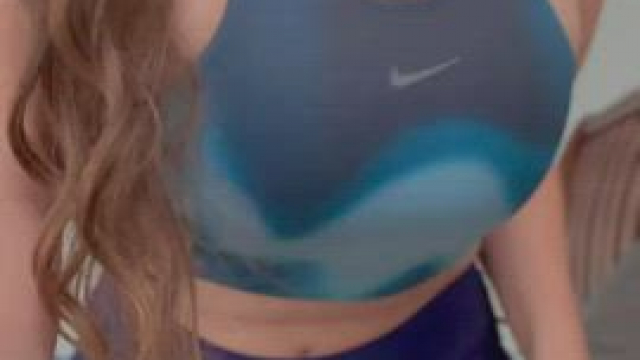 here's what the guys at the gym dont get to see (19f)