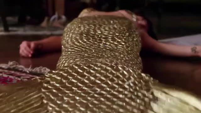 Alyssa Milano mermaid plots in Charmed