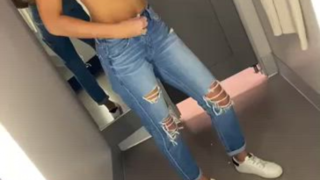 Average momma on a target run