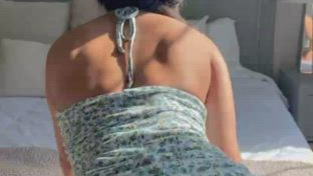 Let’s meet on the bed