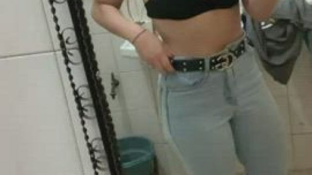 I got very horny at work I just had to share it with you... I hope no one saw me