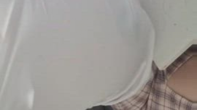 Hero Buttons vs heavy cleavage