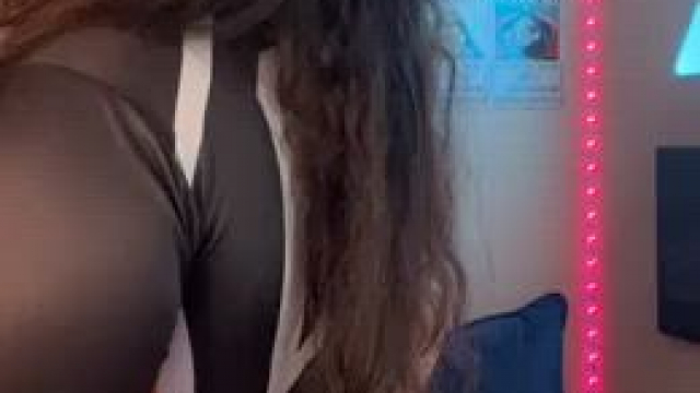 I want my first creampie from a Redditor