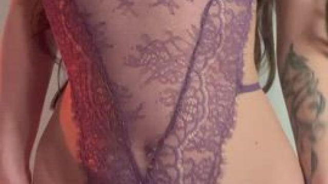 don't you love a sexy petite brunette ;)