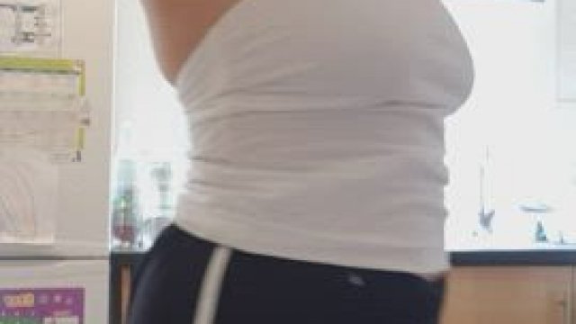 Help this mom of 2 in the kitchen