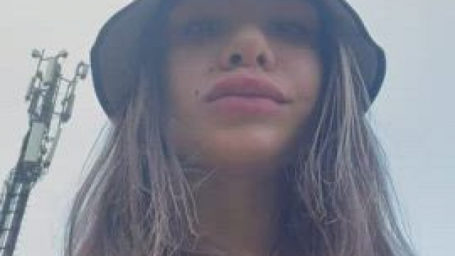 [F] My second flash video this time at gym solarium with lot of people around, I