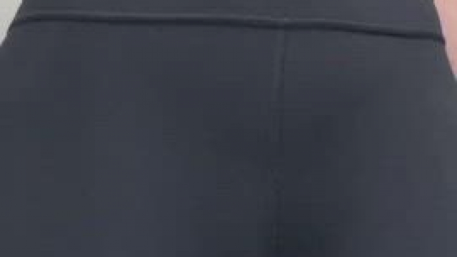 Get your dose of gym girl