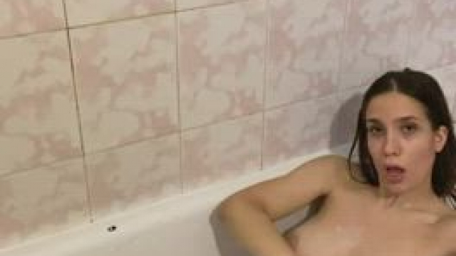 I was so horny in the shower today