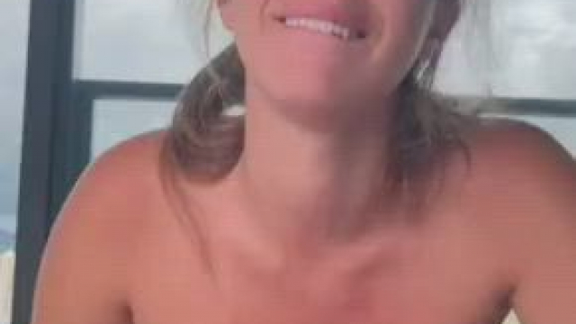 I need a name or a longer video. Sorry if it's been posted before.