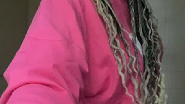 Thick Shawty With Glasses