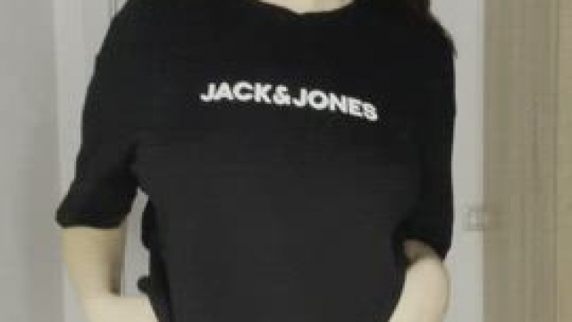 It’s cold in here but i know a way for us to warm up