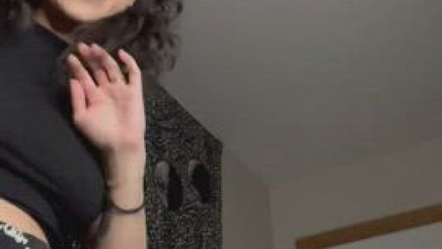 We’re fucking on the first date, right?