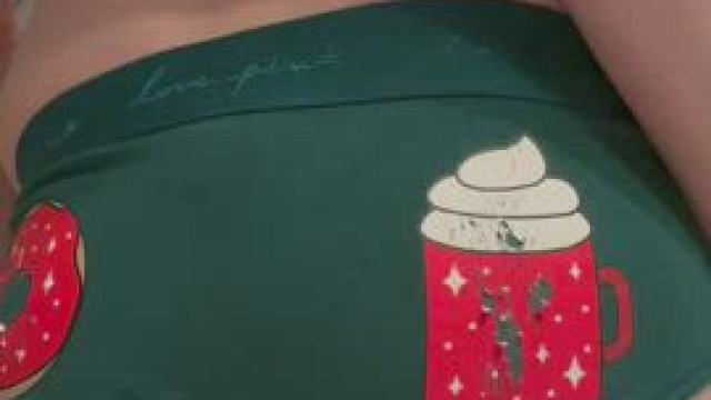 Just a little jiggle but it’s enough ;)