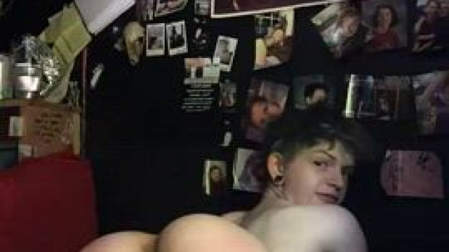 good morning bois, can i beg u to fuck my ass rq?