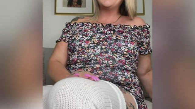 Do like cougars with thick thighs?