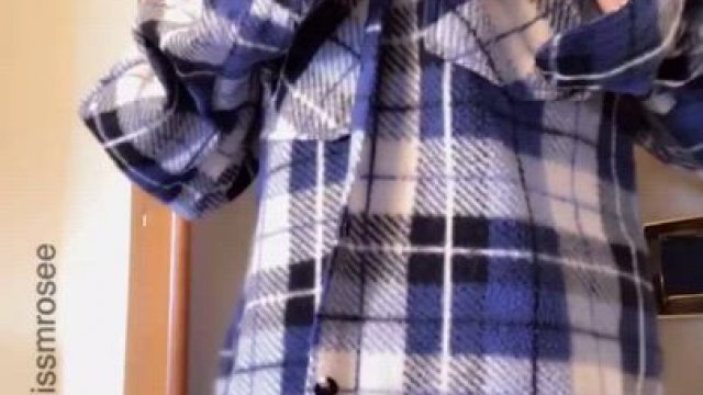 Since many of you asked for a pussy reveal...here you are