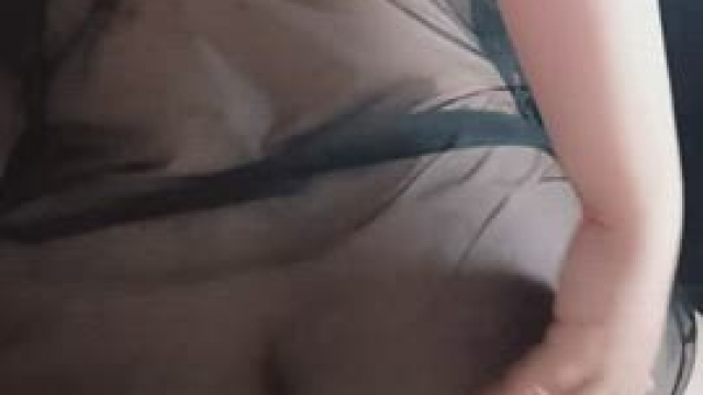 Goth Teen gaping ass after riding toy