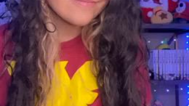 Can I be your Venezuelan Reina