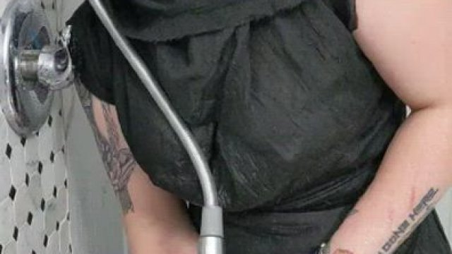 Cumming so hard, getting so wet