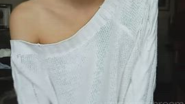 Not conventionally attractive, but I love being a little Asian internet slut