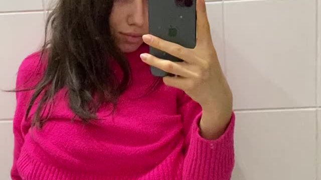 Upvote to see surprise in DM 