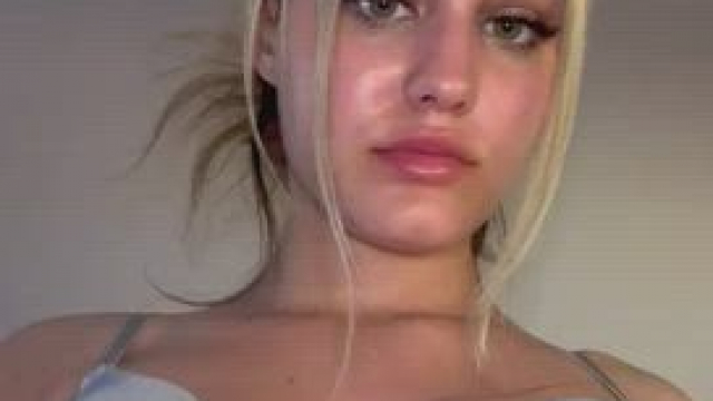 I will let u smash my tits