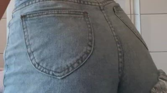 Juiciest Ass from a cute college girl