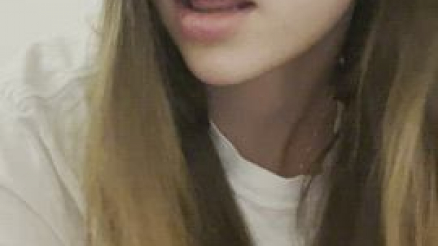 finally legal to twerk on an older redditor :)