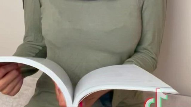 How my Muslim parents see VS how the internet does